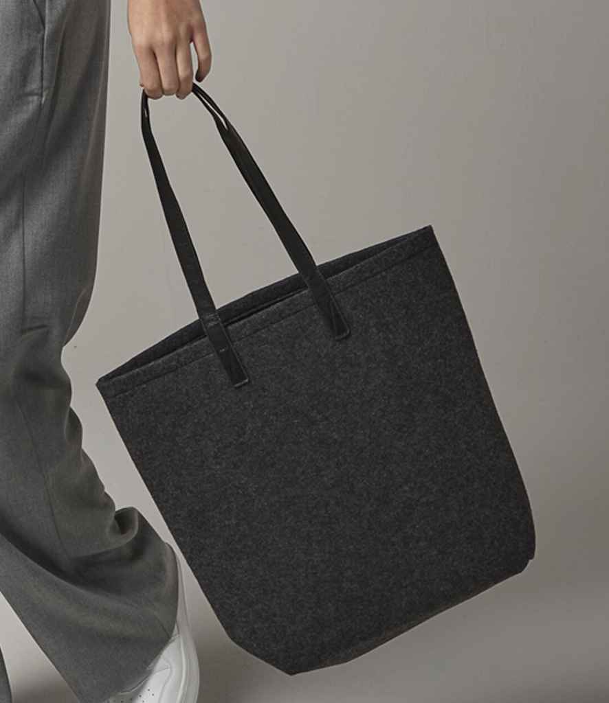 BG738 Charcoal Melange/Black Model